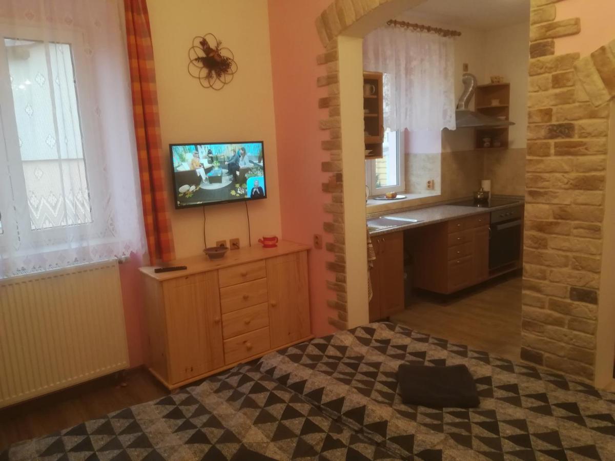 Apartmany Pod Baruncinou Skolou Česká Skalice المظهر الخارجي الصورة