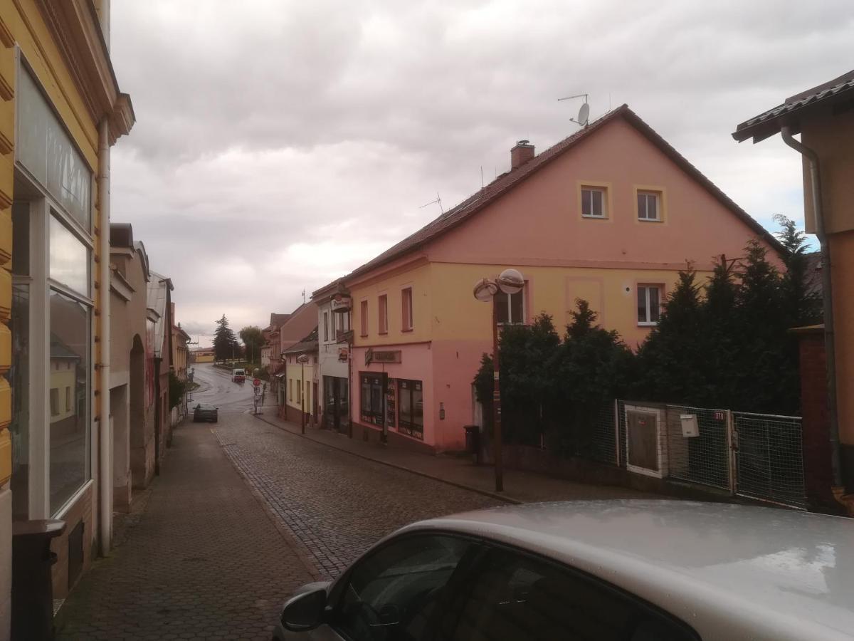 Apartmany Pod Baruncinou Skolou Česká Skalice المظهر الخارجي الصورة